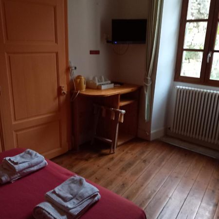 Chambre D'Hotes La Tour De Brazalem Nérac Exterior photo