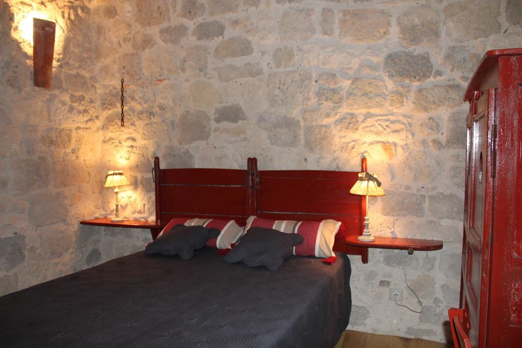 Chambre D'Hotes La Tour De Brazalem Nérac Exterior photo