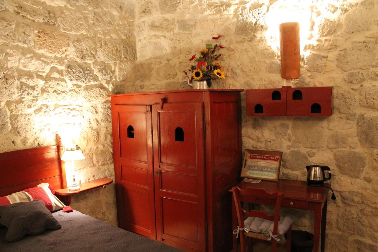 Chambre D'Hotes La Tour De Brazalem Nérac Exterior photo
